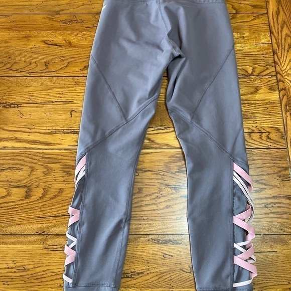 FABLETICS Dynamic High Waisted Lattice 7/8 Pants Black - Size S. - Picture 9 of 10